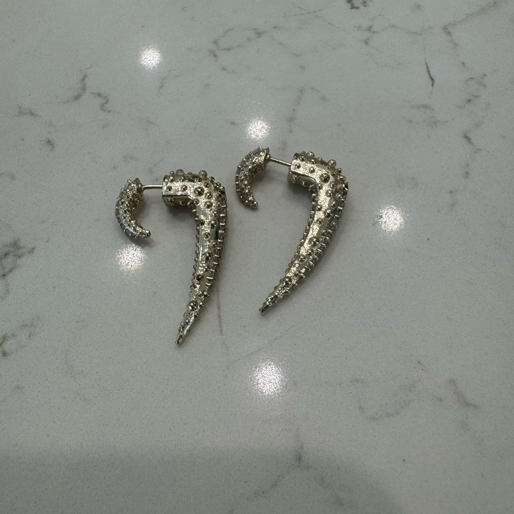 Kendra Scott gold Sera spike ear jackets